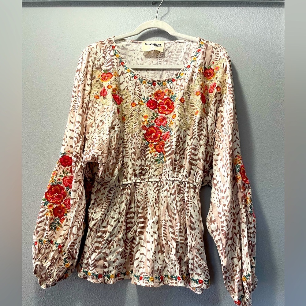 Beautifully detailed Savannah Jane shirt - Picture 1 of 3